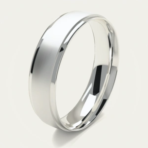 Distinctive 925 Sterling Silver Men's Wedding Ring